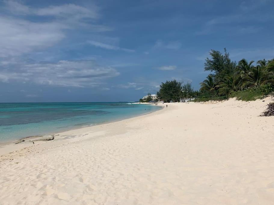 Beach'Nbarefoot ناسو المظهر الخارجي الصورة